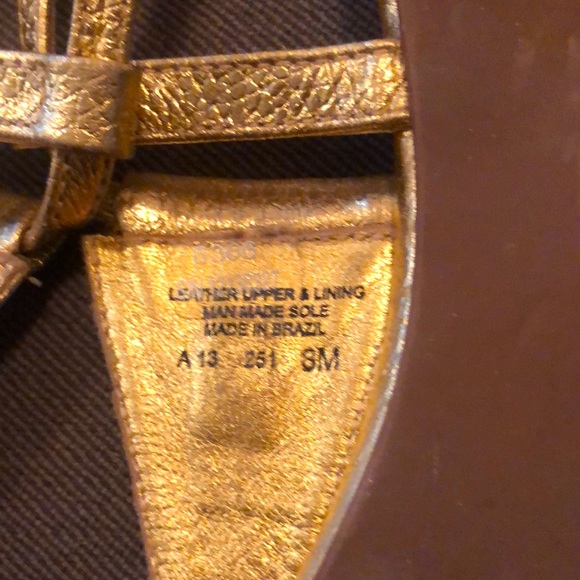 Tory Burch Britton Metallic Thong Sandals 8 - Picture 6 of 9